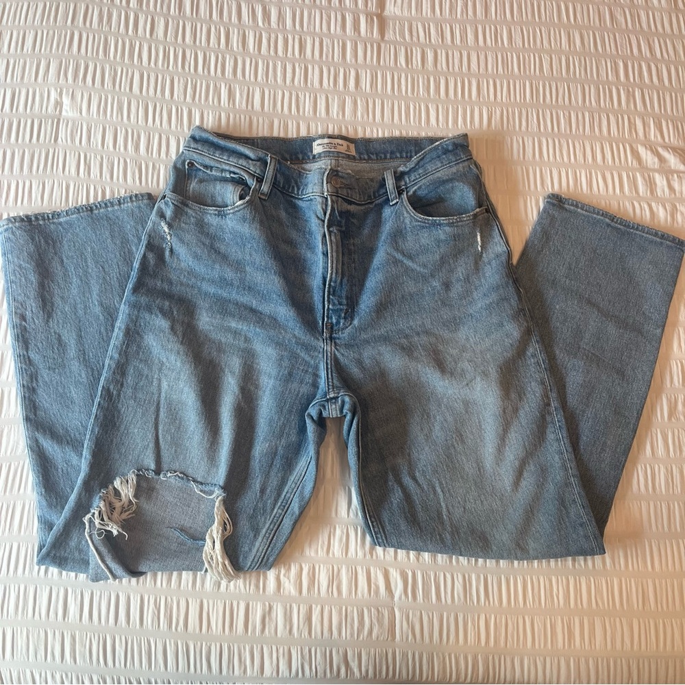 Abercrombie The '90s Straight Ultra High Rise Jeans